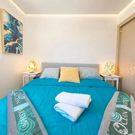 Ocean Garden El Sol * 아데제